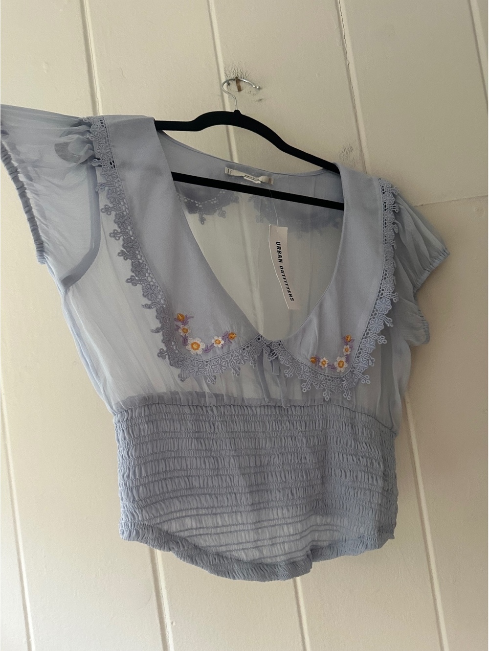 Kimchi Blue Frenchie Sheer Crop Blouse Embroidered Lace Collar NWT Size Large - Picture 4 of 9